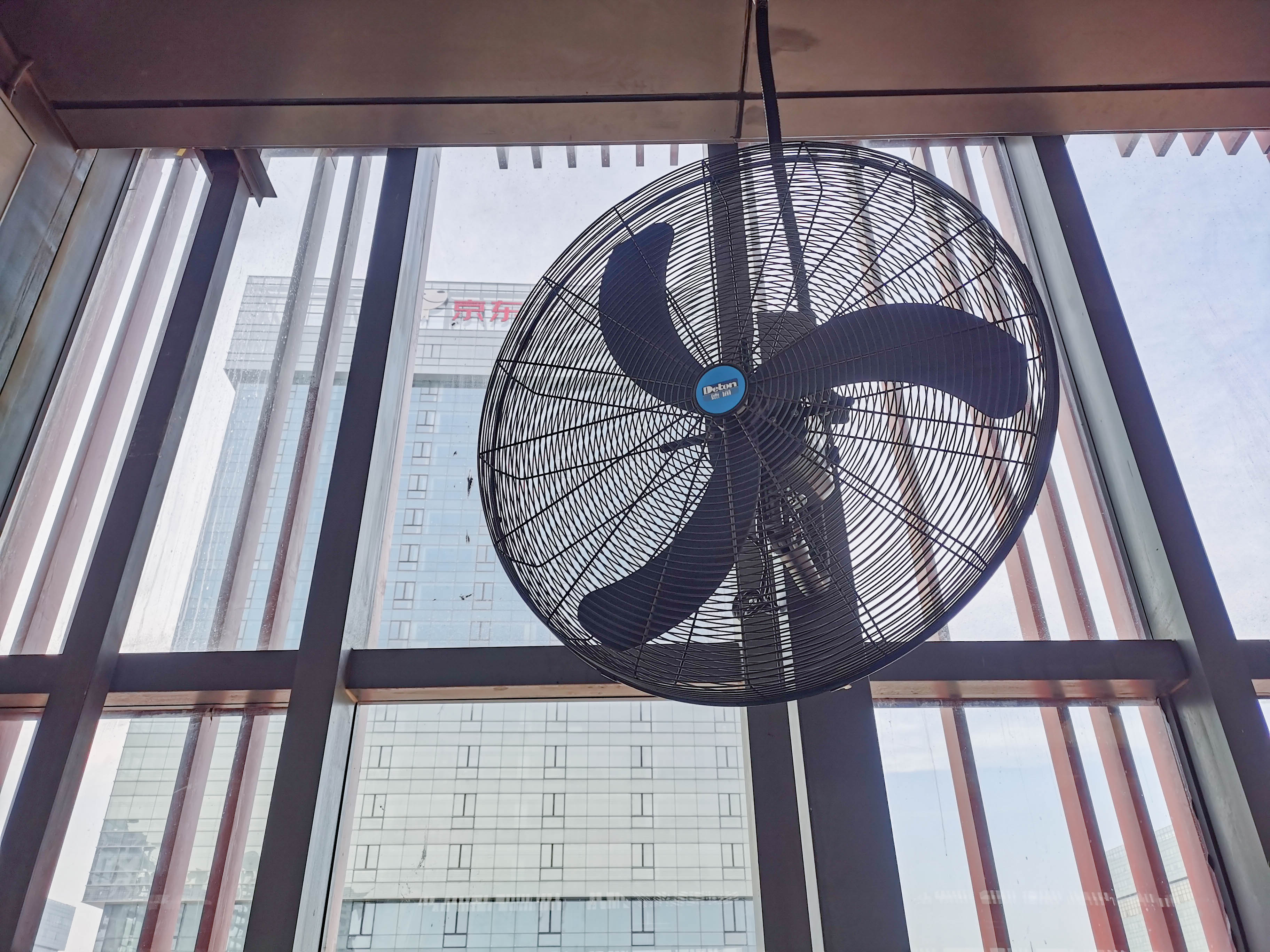 工業(yè)風(fēng)扇 工業(yè)風(fēng)扇